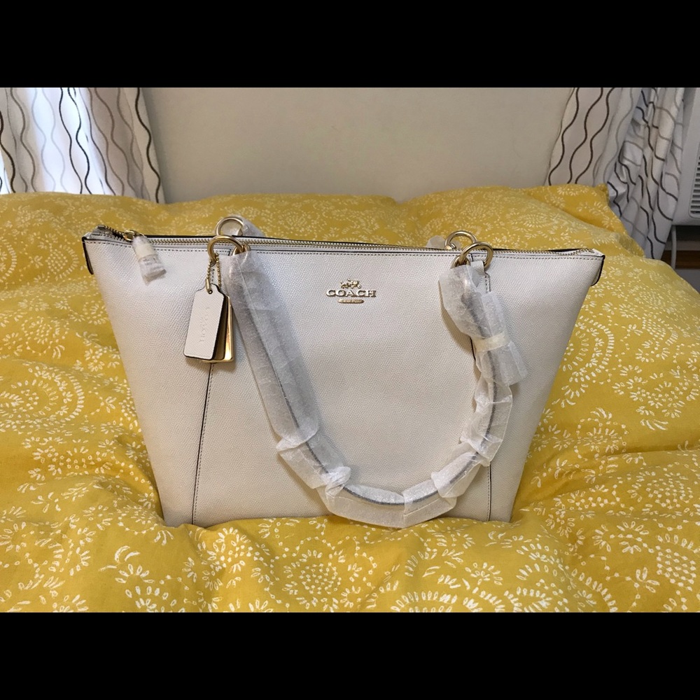 Coach Ava Tote